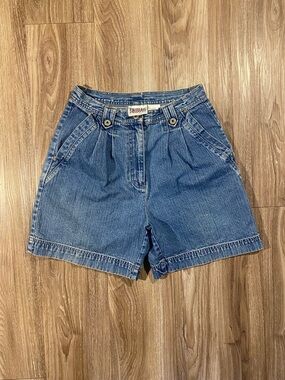 Bill Blass Women's Blue Denim High Waisted Shorts Size 8